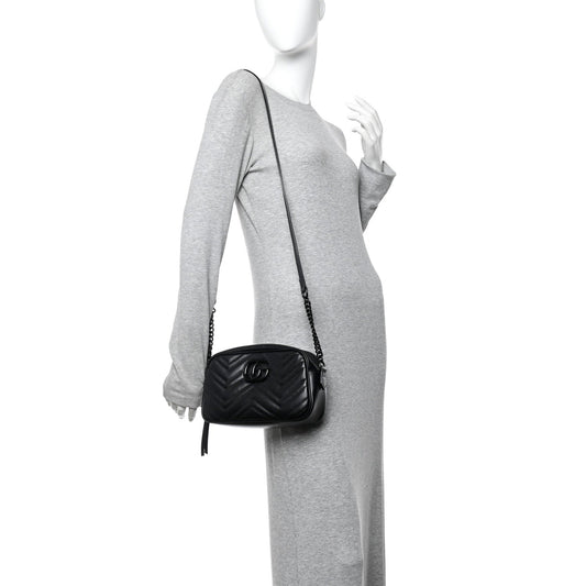 Calfskin Matelasse Monochrome Small GG Marmont Chain Shoulder Bag Black