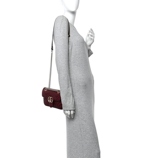 Calfskin Matelasse Small GG Marmont Shoulder Bag Rosso Ancora