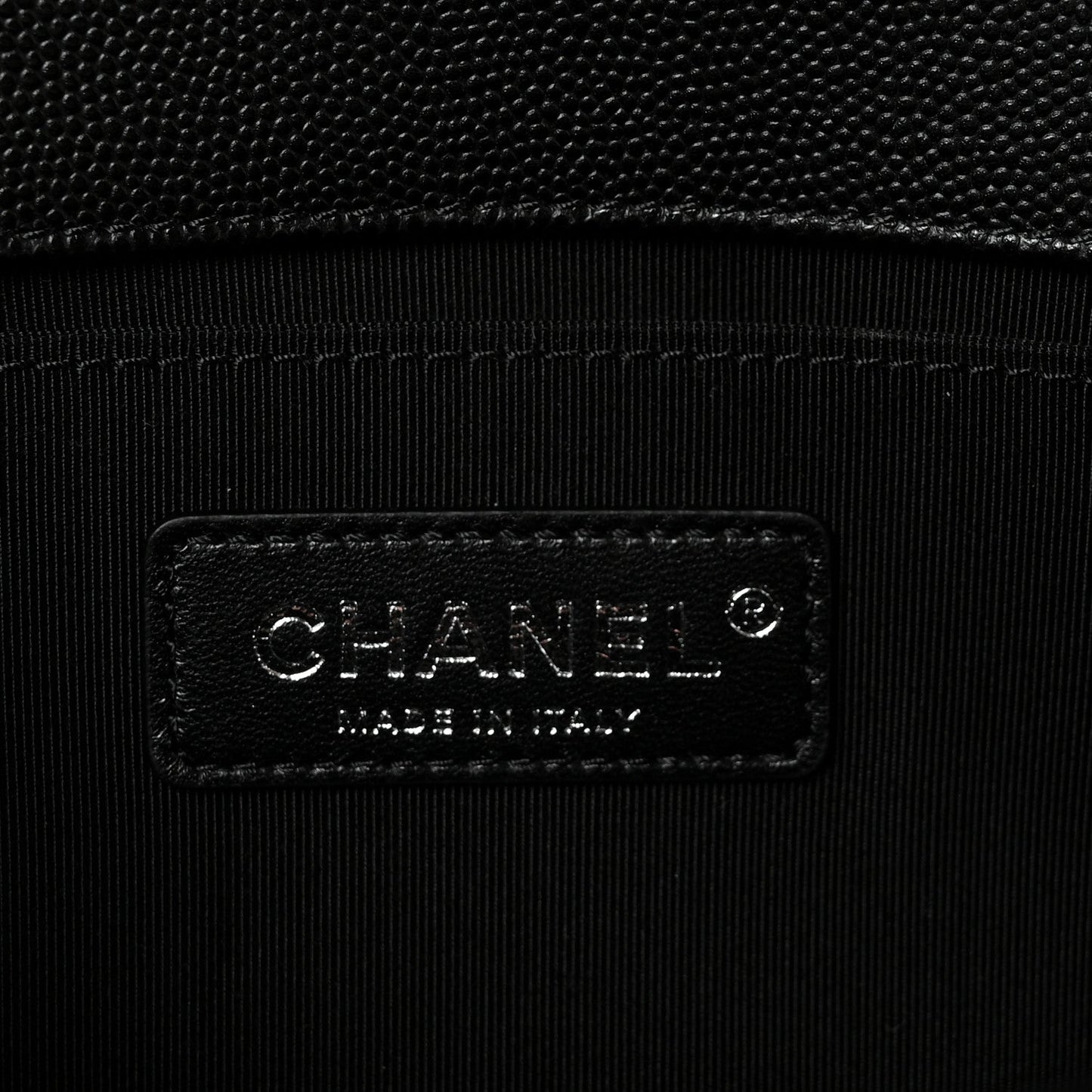 Caviar Quilted Medium Boy Flap Black