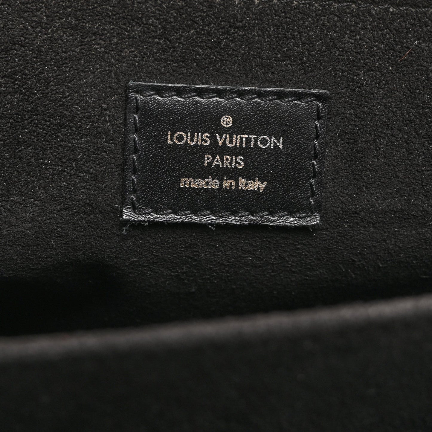 Reverse Monogram Pochette Metis