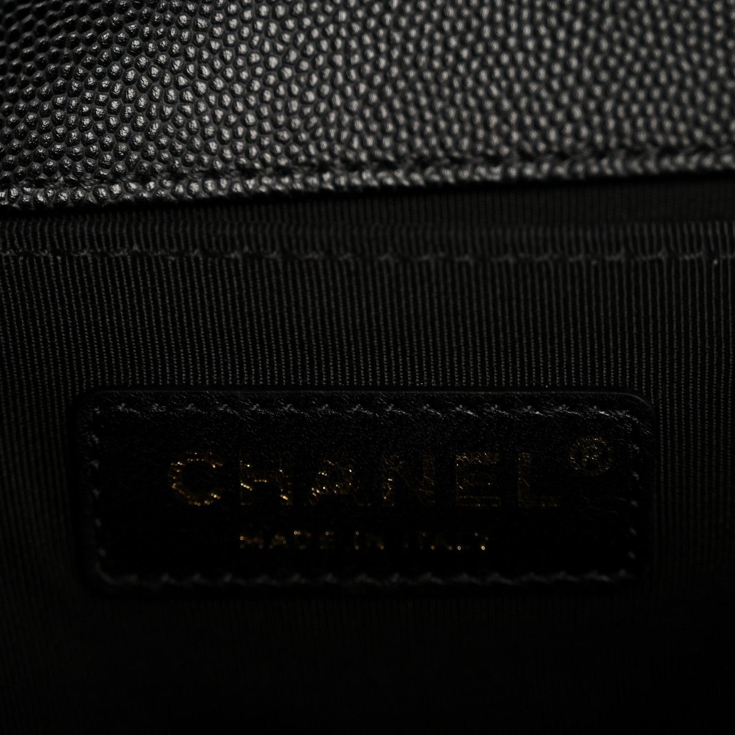Caviar Quilted Medium Boy Flap Black