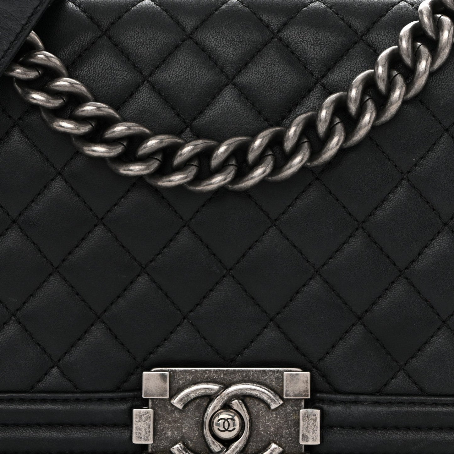 Lambskin Quilted Medium Boy Flap Black
