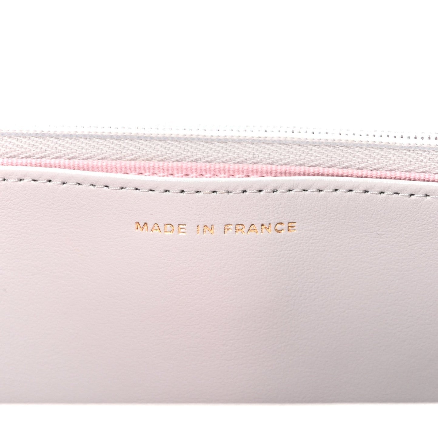 Caviar Quilted Textured CC Wallet on Chain WOC Grey