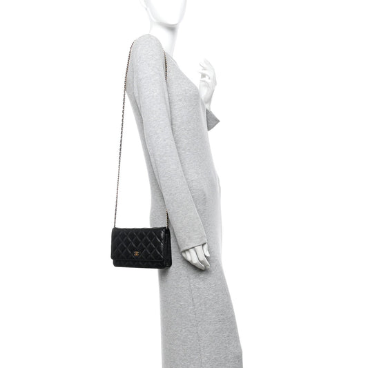 Caviar Quilted Wallet on Chain WOC Black