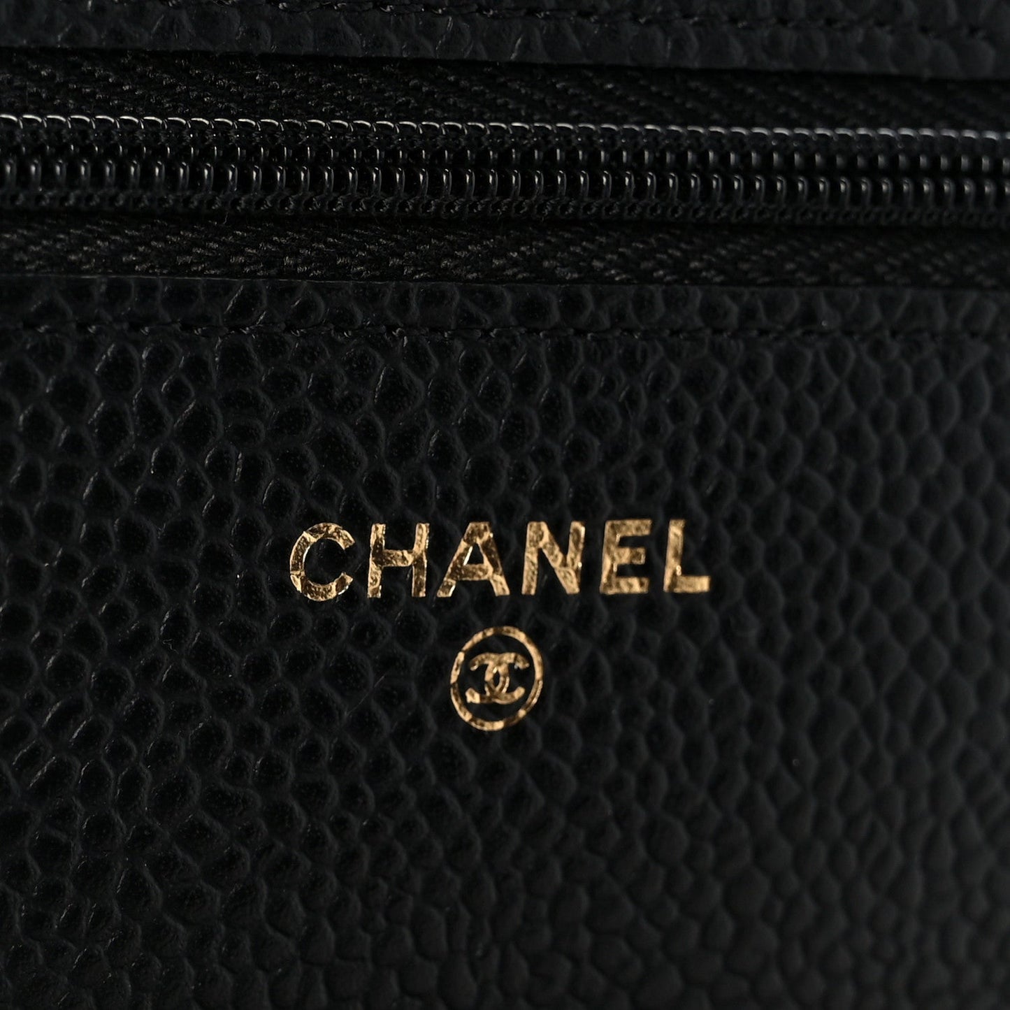 Caviar Quilted Wallet on Chain WOC Black